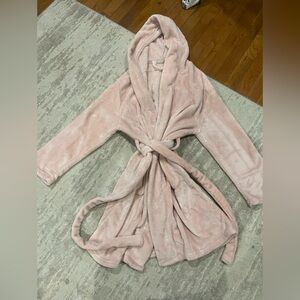 Summer & Rose Blush Plush Hooded Robe